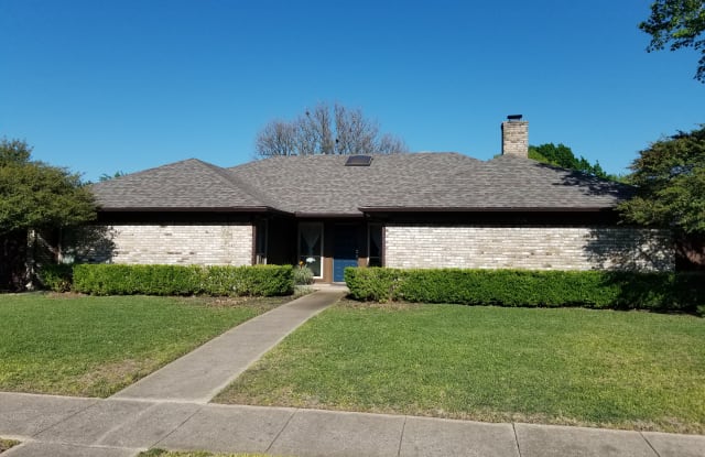 306 Kingsbridge Dr - 306 Kingsbridge Drive, Garland, TX 75040