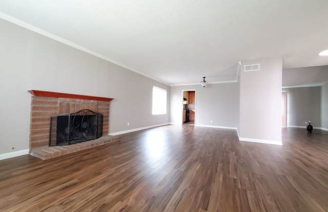 2042 Cima Court Gallery 4