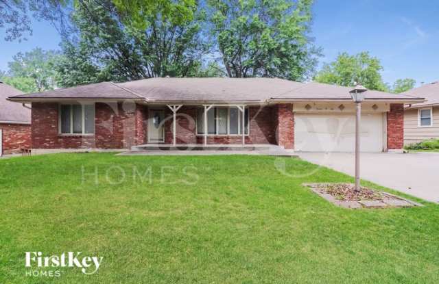 1301 Southwest Morningside Drive photos photos