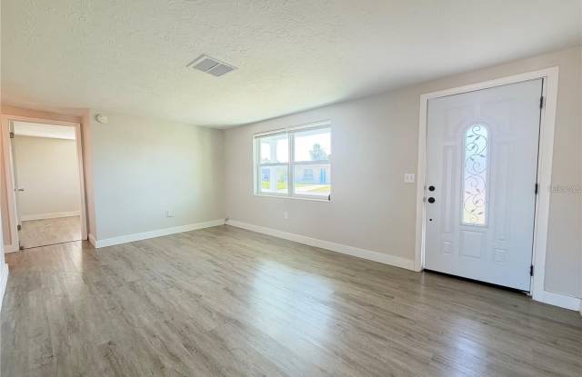 3811 BEECHWOOD Drive Gallery 3