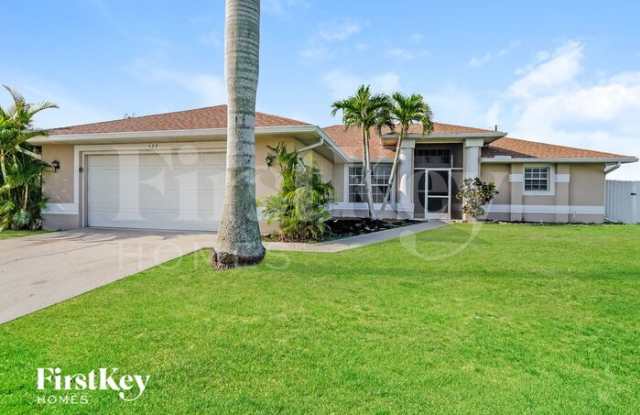 522 Southeast Van Loon Terrace - 522 Southeast Van Loon Terrace, Cape Coral, FL 33990