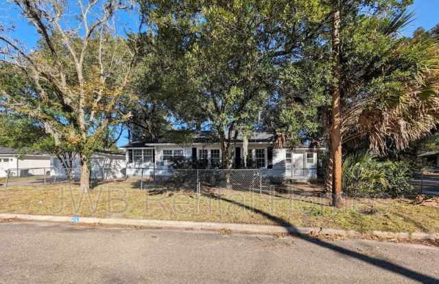 7304 Buffalo Ave - 7304 Buffalo Avenue, Jacksonville, FL 32208