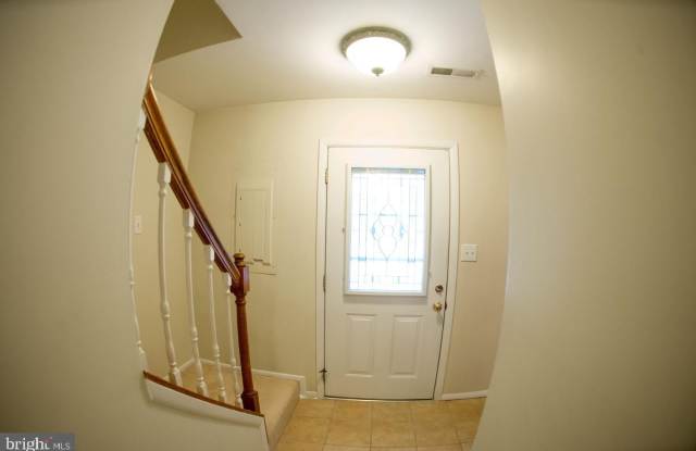 15624 EMERY COURT Gallery 2
