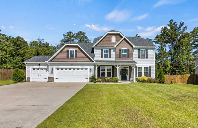 4 Bed 2.5 Bath Home in Jack Britt Gallery 1