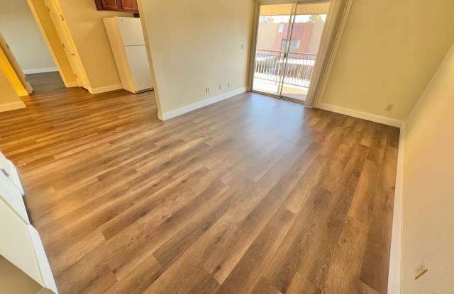 Charming 1-Bedroom Condo with Private Patio Gallery 3