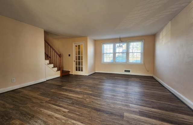 8137 BARKSDALE ROAD Gallery 2