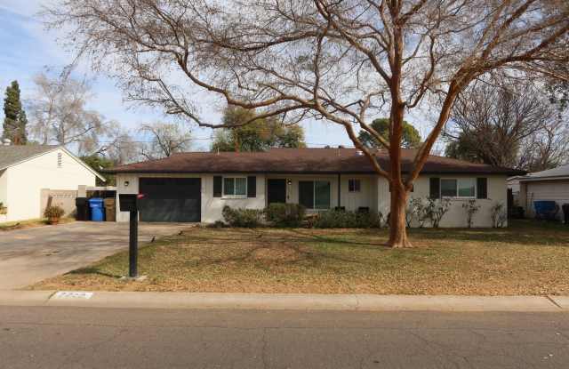 Beautifully Renovated 3 Bed 2 Bath on 17th Av South of Northern - 7713 North 17th Avenue, Phoenix, AZ 85021