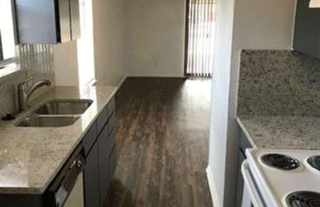 1124 Highbush Drive Gallery 3