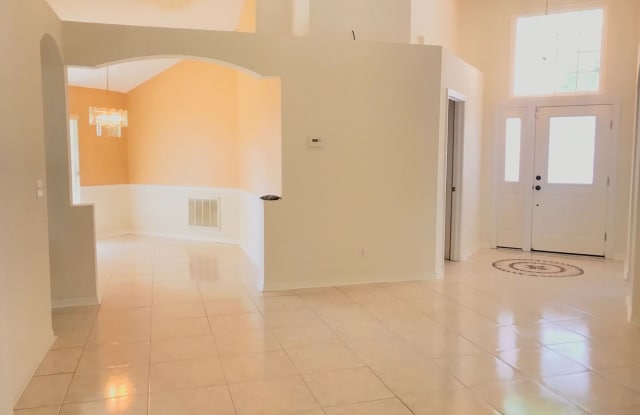 1424 Scotch Pine Dr Gallery 3