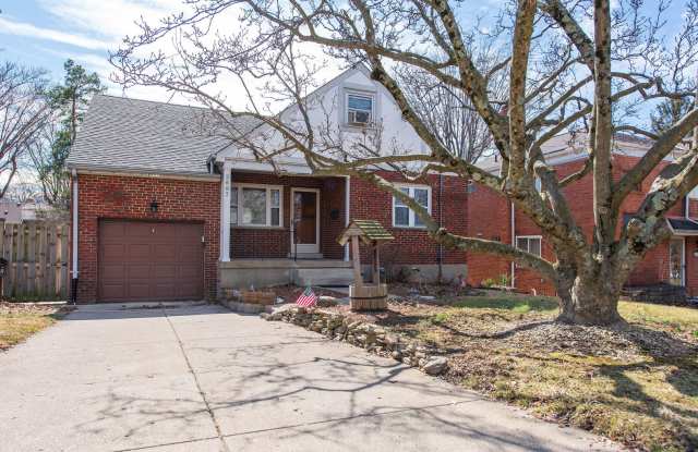 WHITE OAK - Cozy 3 bed 1.5 bath home w garage photos photos