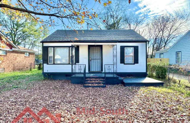 2071 Hubert Avenue photos photos