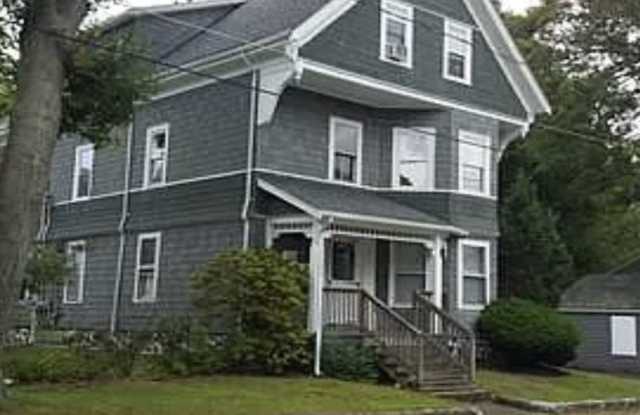 49 Riverview St unit: 2 photos photos