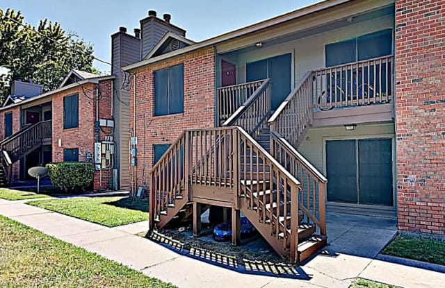 3010 Sappington Pl - 3010 Sappington Pl, Fort Worth, TX 76116