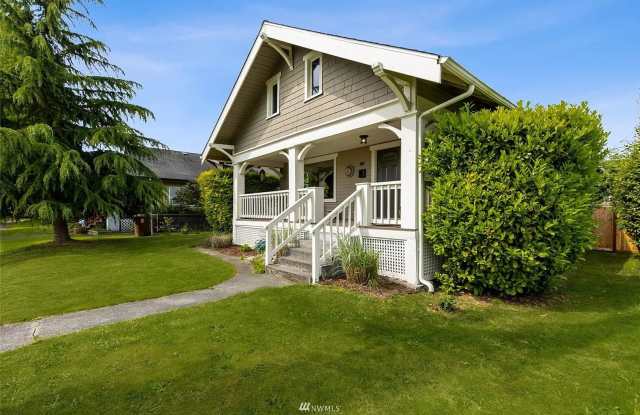 Beautiful, Spacious Tacoma Home! Apply today! photos photos Beautiful, Spacious Tacoma Home! Apply today! photos photos