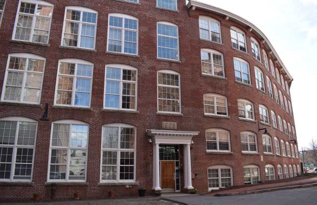 Reduced! Impeccably Maintained, Move-in Ready 2-Bedroom Condo in Prime Downtown Lowell Location photos photos