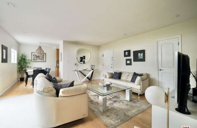1144 10th St - 1144 10th Street, Santa Monica, CA 90403