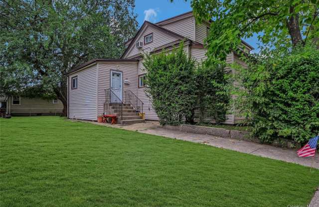 148 S 4th Street photos photos