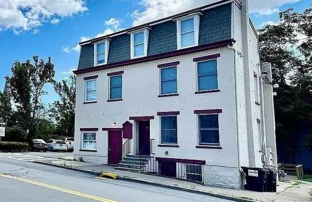 51 Greenwich Avenue unit: 2 photos photos 51 Greenwich Avenue unit: 2 photos photos