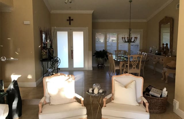 10420 SW 141st Ave - 10420 Southwest 141st Avenue, The Hammocks, FL 33186