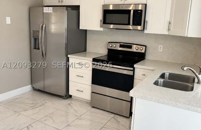 1904 NW 45th Ct Gallery 3