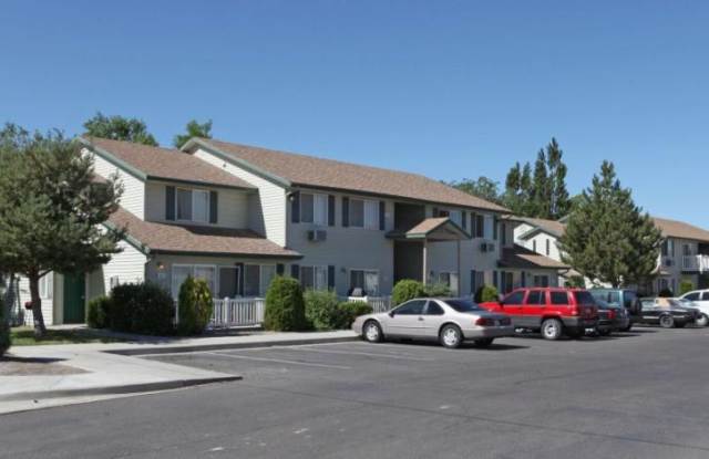 340 Lois St photos photos