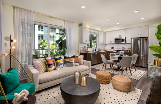 Rise Hollywood Apartments photos photos