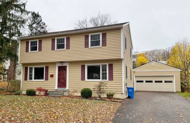 4 Bedroom Home in Burlington VT Available NOW! photos photos