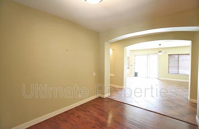 17983 W Willow Dr Gallery 3