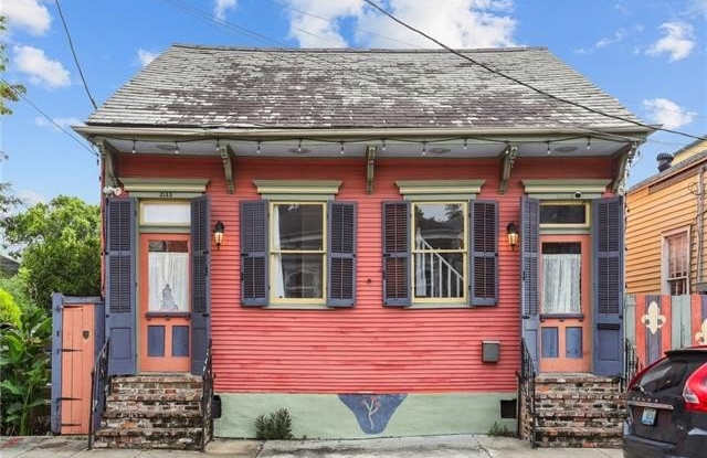 3143 DAUPHINE Street photos photos