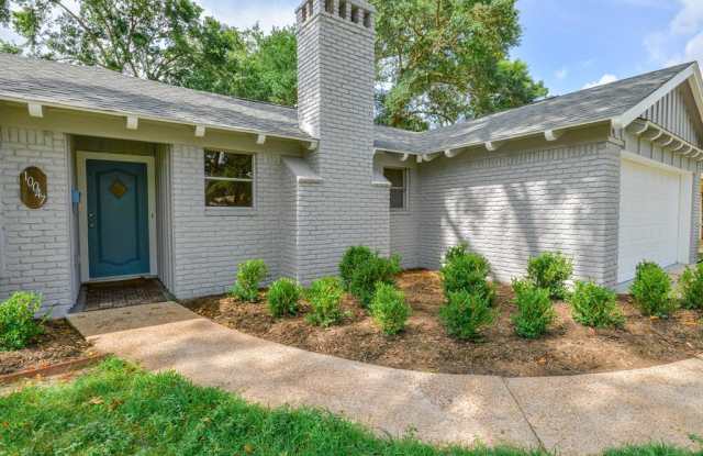 10047 Timberwood Drive Gallery 3