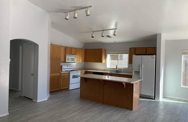 14938 N 172ND Drive Gallery 4