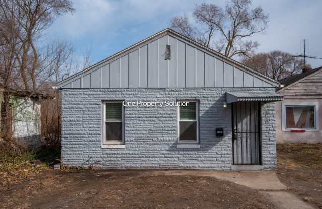 2453 Prospect Street photos photos