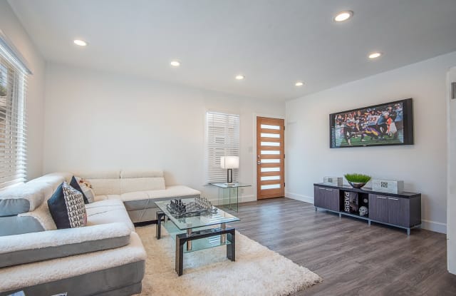 618 East Fairview Boulevard - 618 East Fairview Boulevard, Inglewood, CA 90302