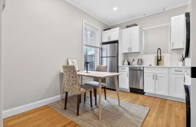 1bed with living room and washer/dryer in unit Gallery 3