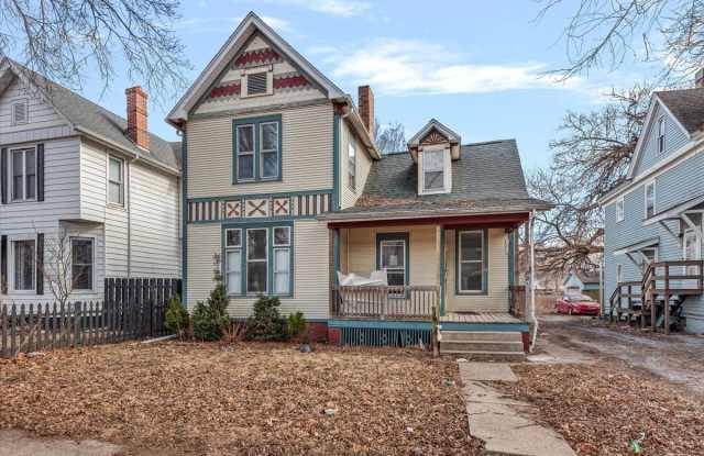 1028 N 4th St photos photos