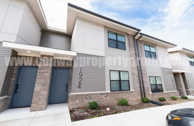 1948 Cambridge Village - 1948 Cambridge Village Drive, Conway, AR 72032