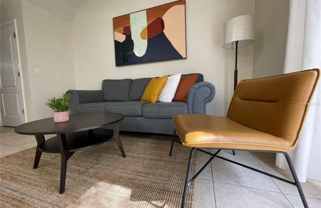 2432 CARAVELLE Circle Gallery 3