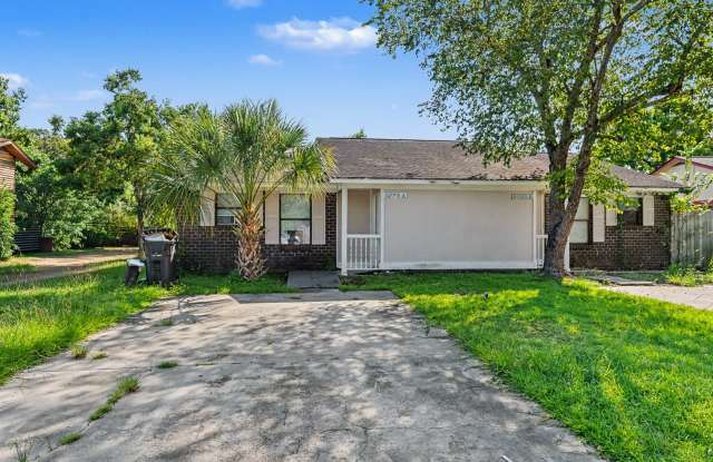 5225 Marseilles Dr. Gallery 1