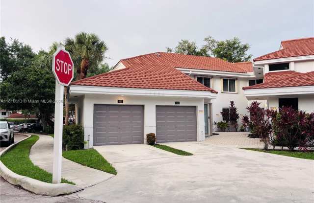 942 NW 92nd Ter photos photos