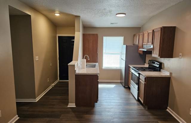 1905 Peach Creek Court - C Gallery 1