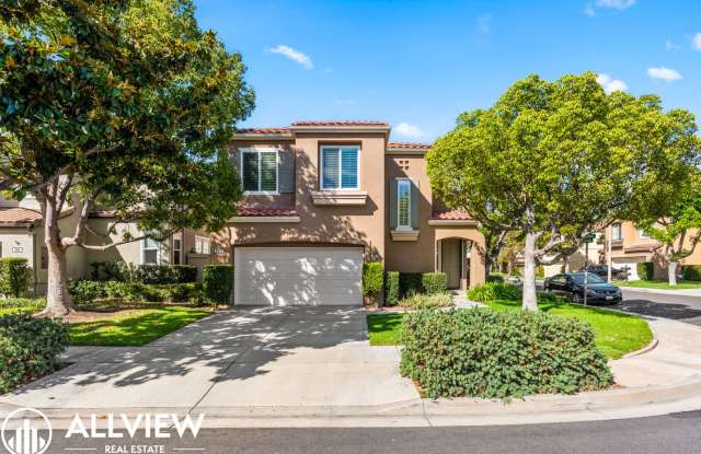 Beautiful 3 Bedroom, 2.5 Bathroom Home in the Heart of Tustin Ranch photos photos