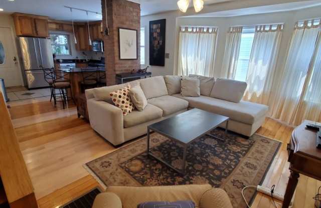 Great Deal in Allston! 5-Bed, 3-Bath photos photos