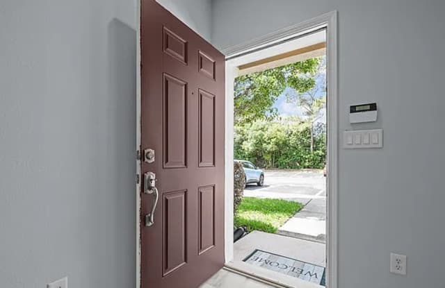 8077 Summerside Circle Gallery 4