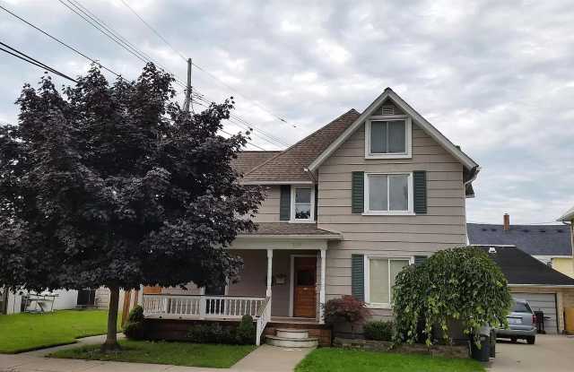 121 Washington Street - 2 photos photos