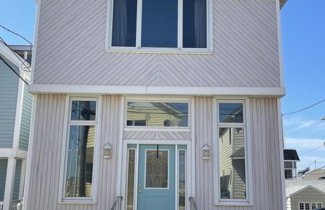 11 E Beach Way - 11 East Beach Way, Dover Beaches North, NJ 08735