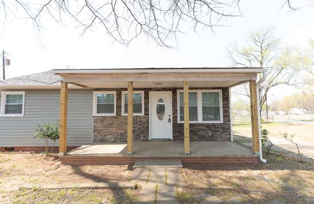 Updated 3 Bed 2 Bath Home in Greensboro photos photos