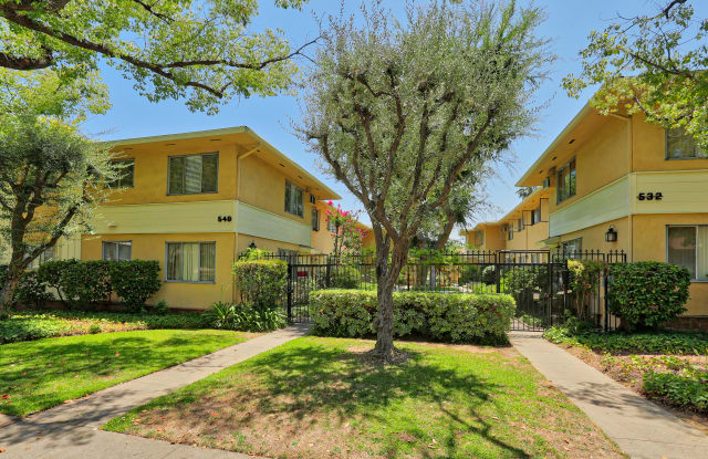 540 East Washington Boulevard - 540 East Washington Boulevard, Pasadena, CA 91104