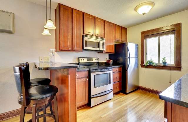 3128 Hennepin Ave. S, Unit 102 Gallery 2