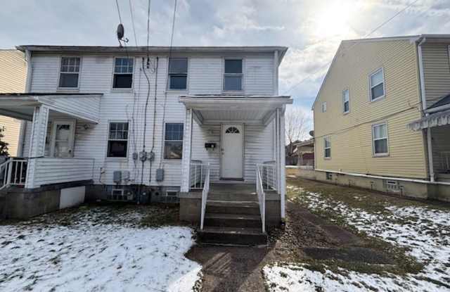 618 Farnsworth Ave. Clairton, PA 15025 2 bed/1 bath photos photos 618 Farnsworth Ave. Clairton, PA 15025 2 bed/1 bath photos photos