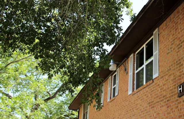 1715 West Main Street - H - 1715 West Main Street, Brenham, TX 77833